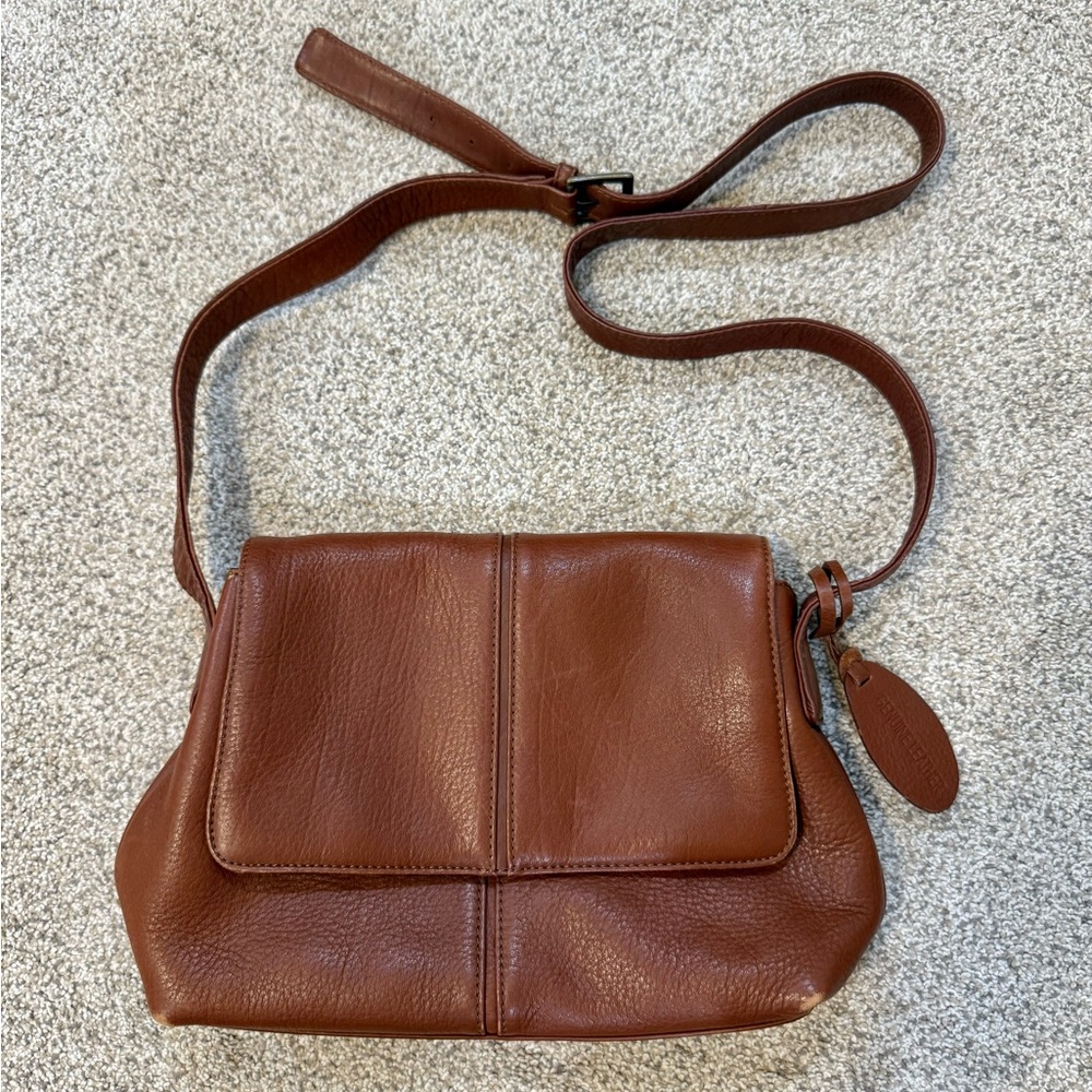 Vintage Liz Claiborne Brown Pebbled Genuine Leather Buckle Strap Hobo Purse Bag